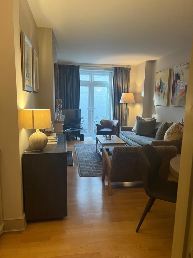 2 Bedroom Apartment Just Off Kings Road Londýn Exteriér fotografie